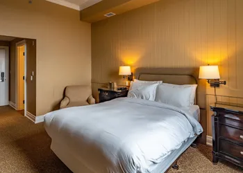 The Inn at Cobble Beach hotel thumbnail 8