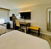 Comfort Inn & Suites Houston I-10 West Energy Corridor hotel detail image 4
