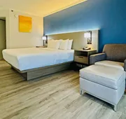 Comfort Inn & Suites Houston I-10 West Energy Corridor hotel detail image 5