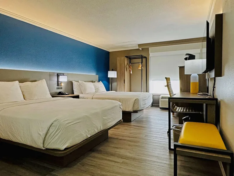 Comfort Inn & Suites Houston I-10 West Energy Corridor hotel detail image 6