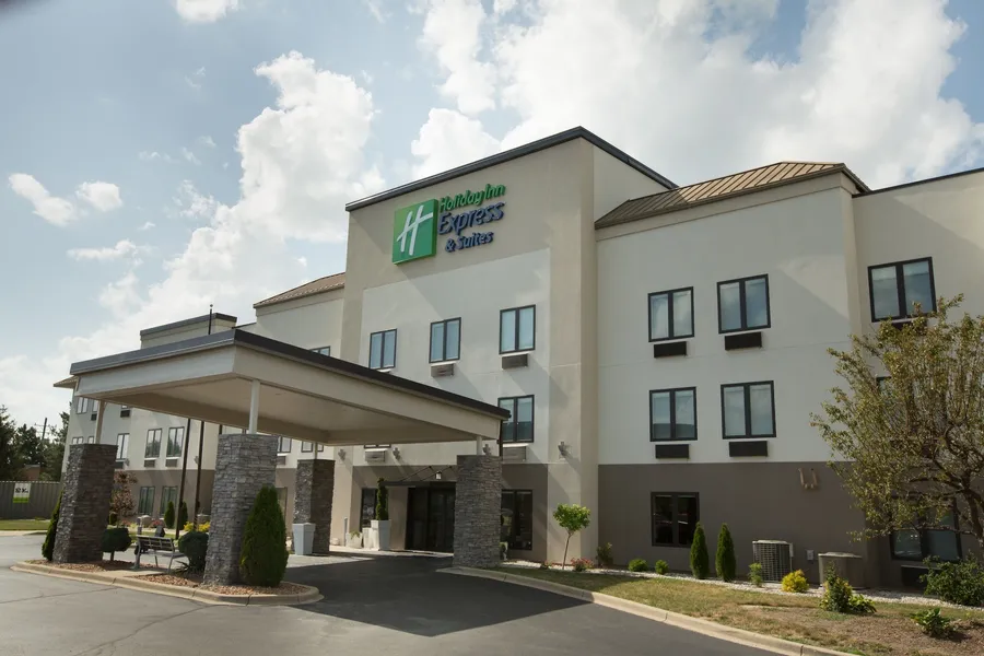 Holiday Inn Express Hotel & Suites Madison by IHG hotel detail image 2