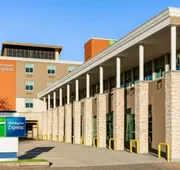 Holiday Inn Express Baltimore at the Stadiums by IHG hotel detail image 4