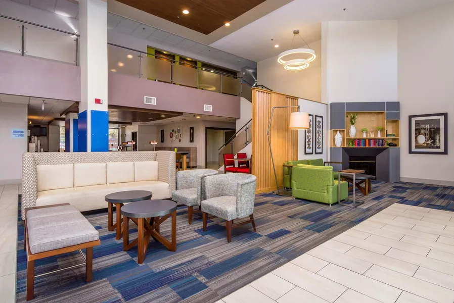 Holiday Inn Express Hotel & Suites Phoenix-Airport by IHG hotel detail image 2