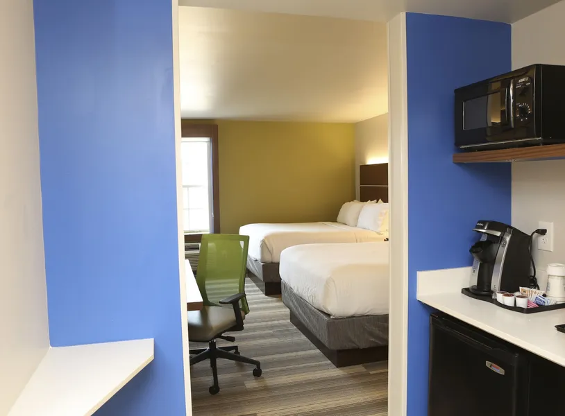 Holiday Inn Express Hotel & Suites Phoenix-Airport by IHG hotel detail image 6