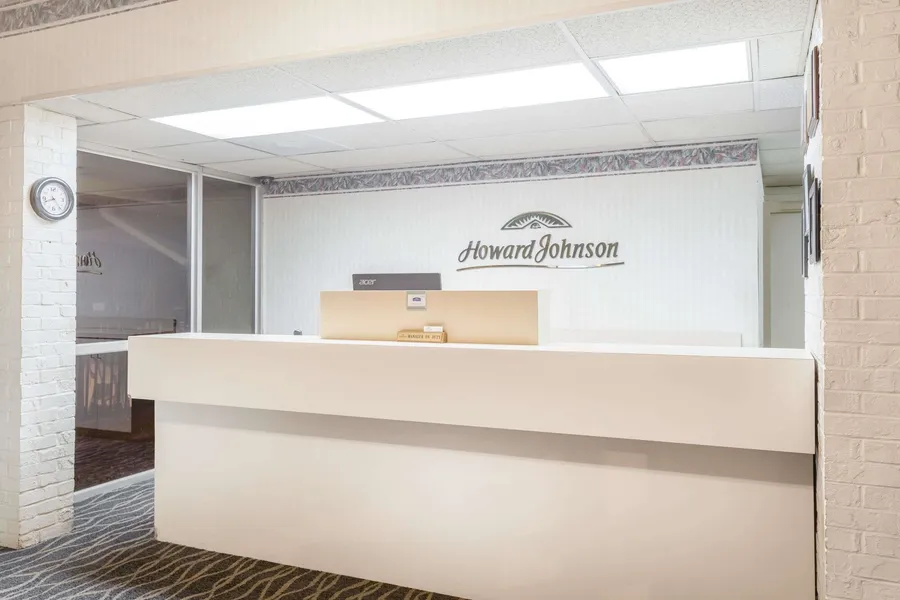 Howard Johnson by Wyndham Commerce GA hotel detail image 2