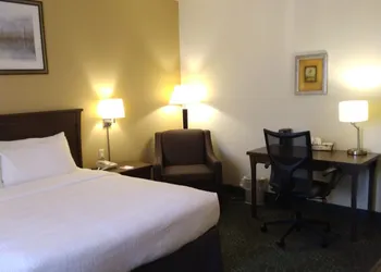 Howard Johnson by Wyndham Amherst Hadley hotel thumbnail 5