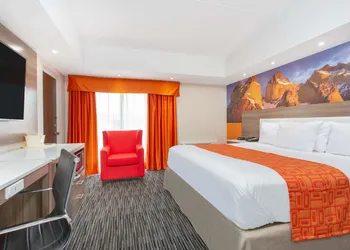 Howard Johnson by Wyndham Harrisburg hotel thumbnail 7