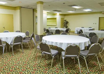 Howard Johnson by Wyndham Conway hotel thumbnail 8