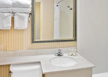 Howard Johnson Inn College Park hotel thumbnail 2