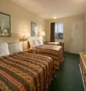 Days Inn by Wyndham Liberty/NE Kansas City hotel thumbnail 3