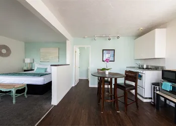 Patriots Boutique Motel hotel thumbnail 7