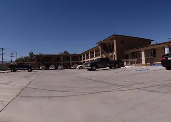 Executive Inn hotel thumbnail 3