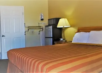 Executive Inn hotel thumbnail 8