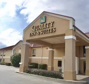 Quality Inn & Suites Pine Bluff hotel detail image 5