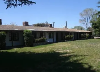 Ranch Motel hotel thumbnail 2