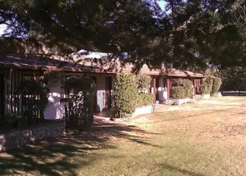 Ranch Motel hotel thumbnail 6