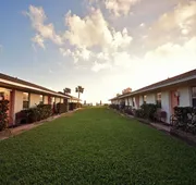Surf Studio Beach Resort hotel detail image 7