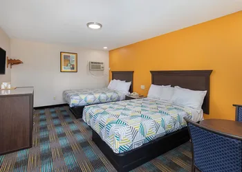 Cardinal Motel hotel thumbnail 6