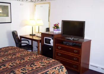 Shore Hills Motel hotel thumbnail 7