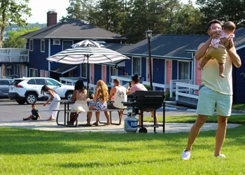 Ocean View Terrace Inn hotel thumbnail 8
