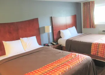 Travel Inn & Suites hotel thumbnail 5