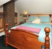 Victorian Loft B & B hotel detail image 4