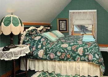 Victorian Loft B & B hotel thumbnail 5