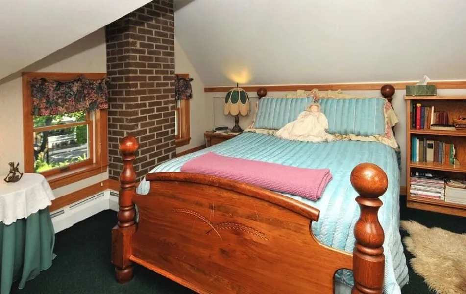 Victorian Loft B & B hotel detail image 6