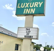 Luxury Inn & Suites Liberty hotel detail image 4