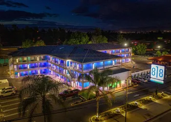 Comfort Inn Woodland Hills hotel thumbnail 2