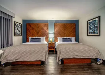 Comfort Inn Woodland Hills hotel thumbnail 7