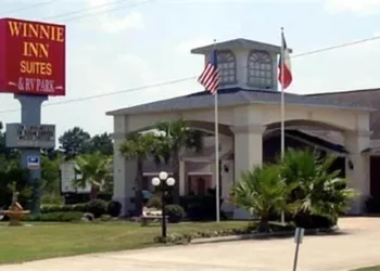 Winnie Inn Suites & RV Park hotel thumbnail 2