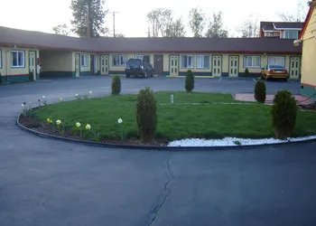 Bali Hai Motel hotel thumbnail 3