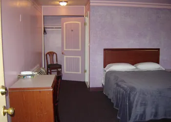 Bali Hai Motel hotel thumbnail 5