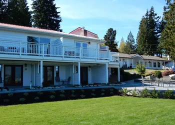 Anacortes Ship Harbor Inn hotel thumbnail 3
