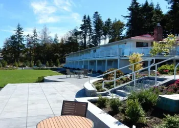 Anacortes Ship Harbor Inn hotel thumbnail 4