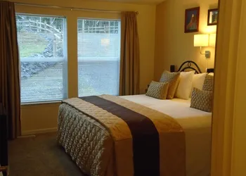 Amber Lights Bed and Breakfast hotel thumbnail 7
