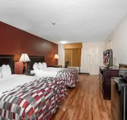 Red Roof Inn & Suites Oxford hotel detail image 4