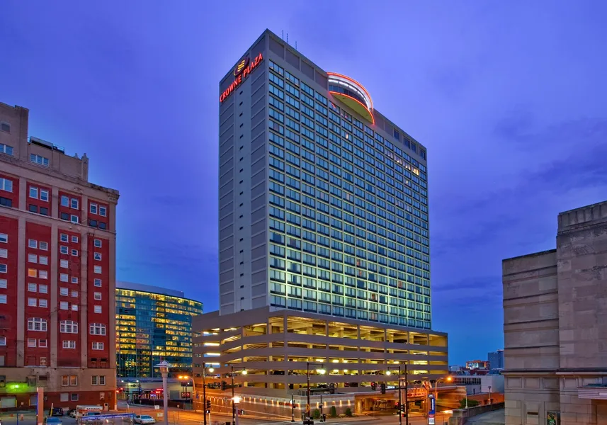 Crowne Plaza Kansas City Downtown by IHG hotel detail image 2