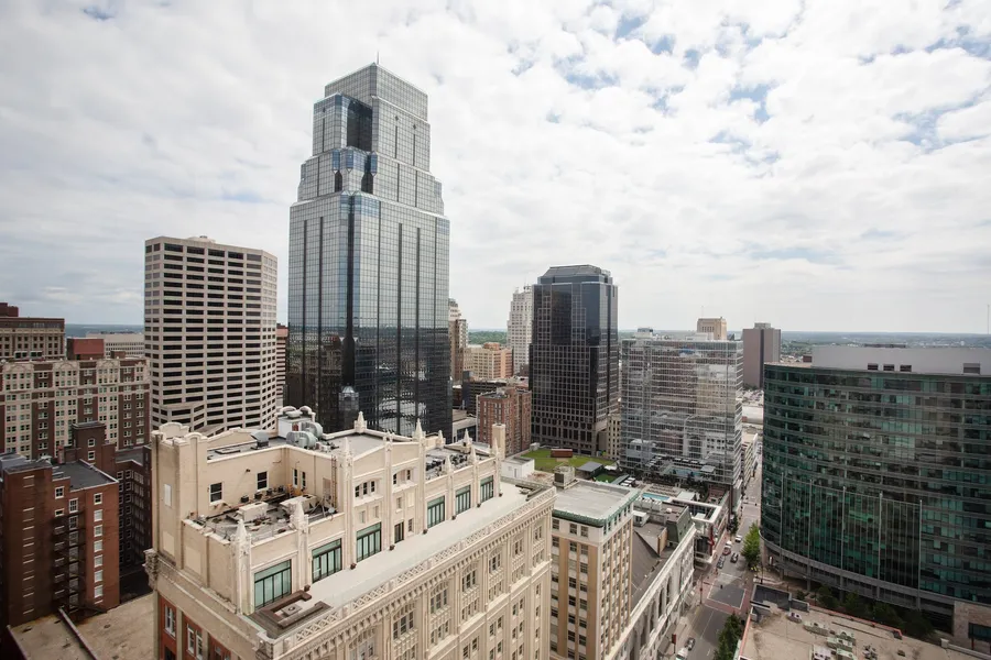 Crowne Plaza Kansas City Downtown by IHG hotel detail image 6