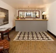 Independence Square Lodge by Frias hotel detail image 4