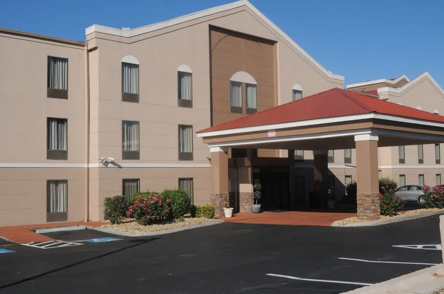 Quality Suites Morristown West hotel detail image 2