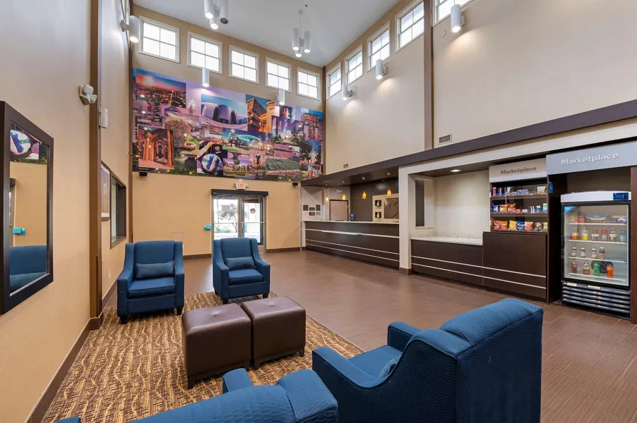 Comfort Suites Columbus Expo Center hotel detail image 6