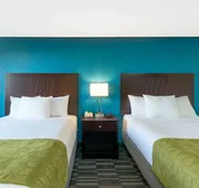 Days Inn by Wyndham Snyder hotel detail image 4