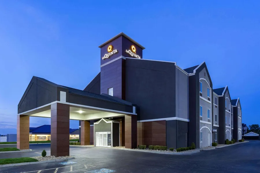 La Quinta Inn & Suites by Wyndham Columbus West - Hilliard hotel detail image 2