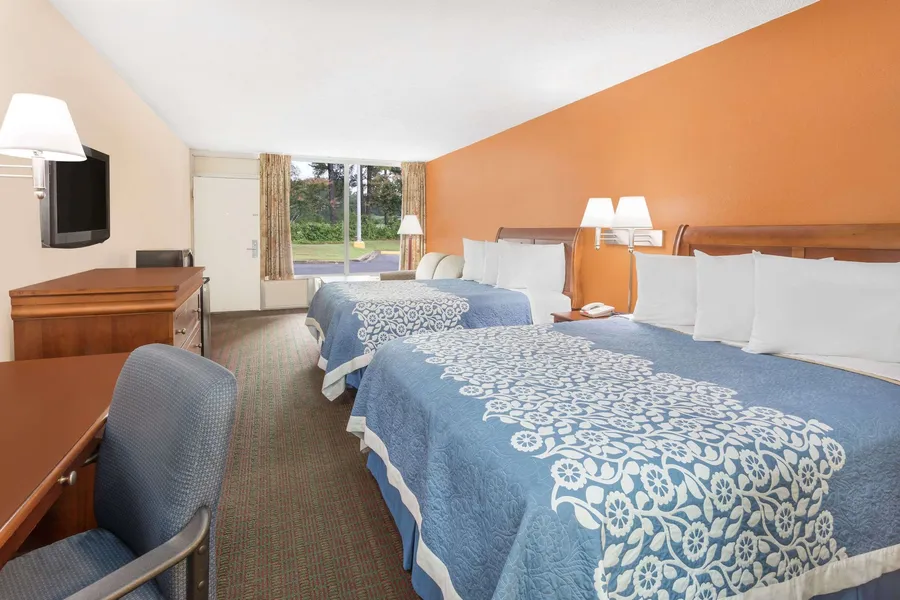 Days Inn by Wyndham Orangeburg South hotel detail image 6