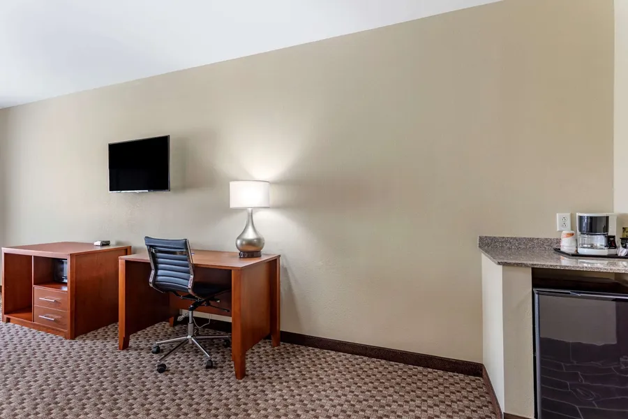 Comfort Inn & Suites Carbondale University Area hotel detail image 6