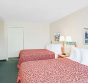 Days Inn by Wyndham Newport hotel detail image 7