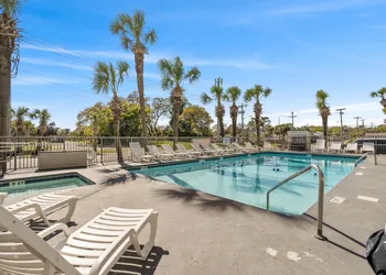 Days Inn by Wyndham Myrtle Beach-Grand Strand hotel thumbnail 5