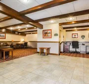 Clarion Inn & Suites at the Outlets of Lake George hotel detail image 3